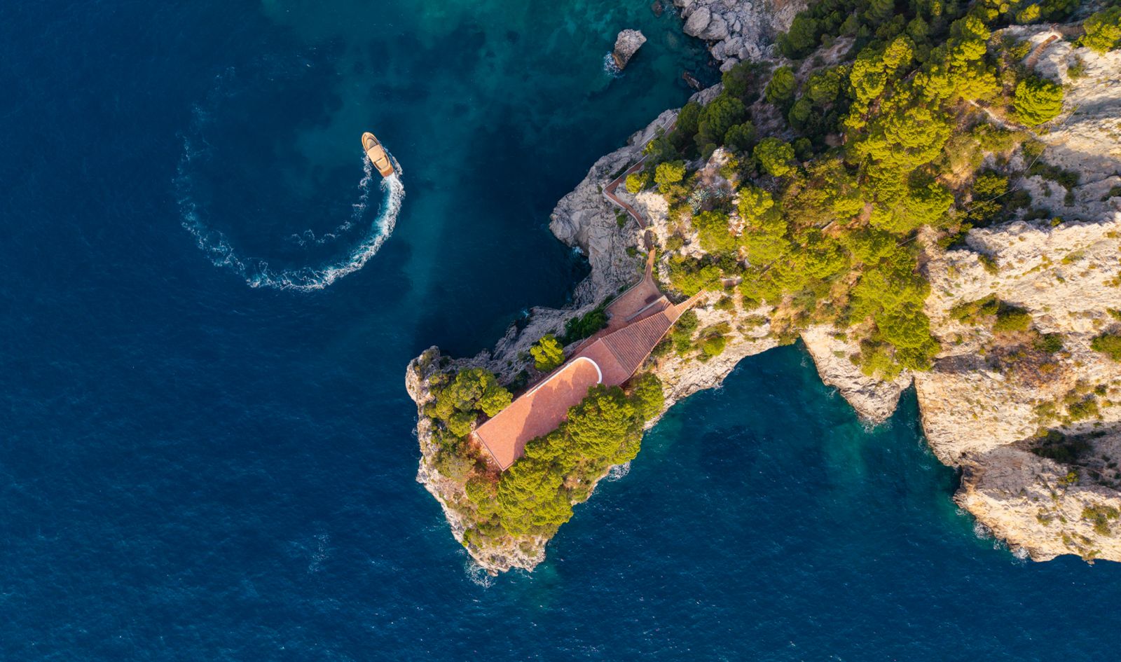 Costiera amalfitana dal mare